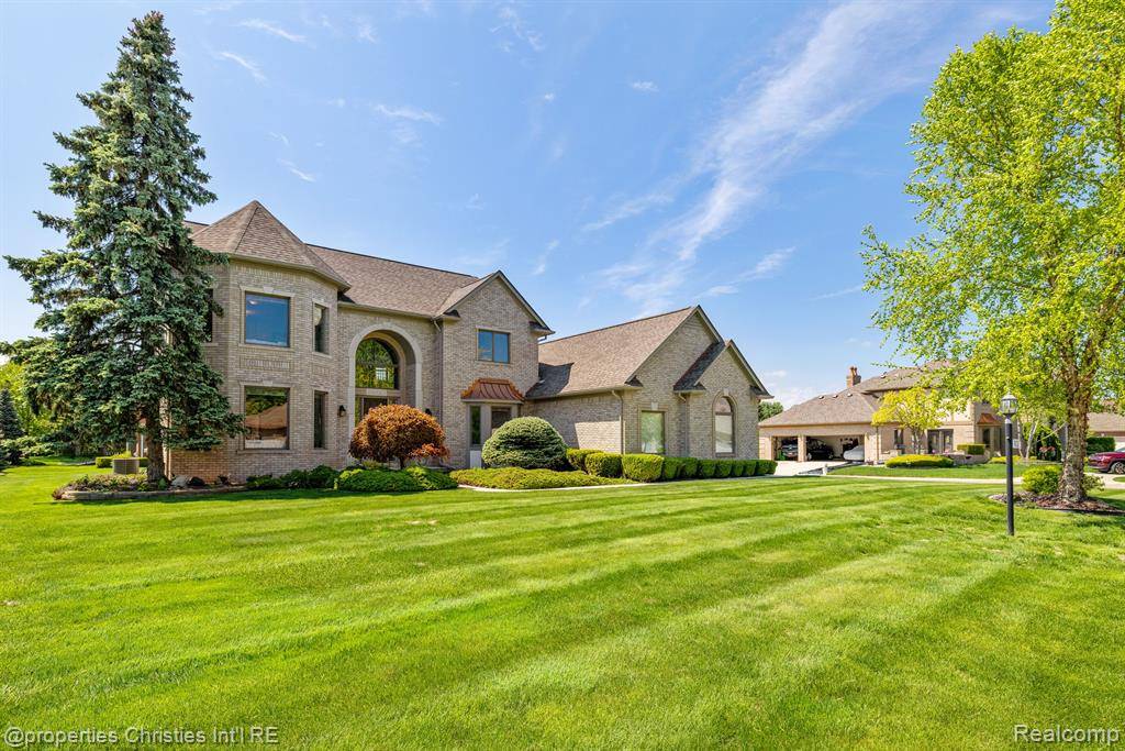 Clinton Twp, MI 48038,40387 EMERALD Lane E