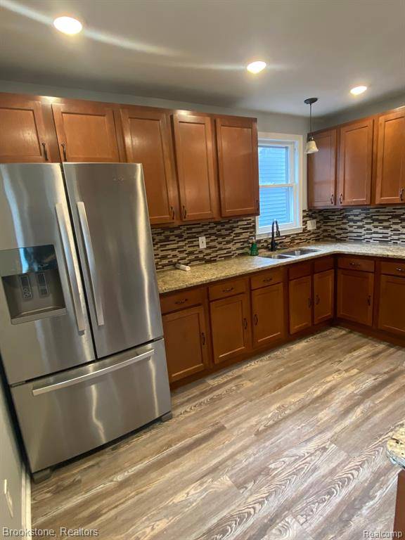 Ferndale, MI 48220,444 E MAPLEHURST Street