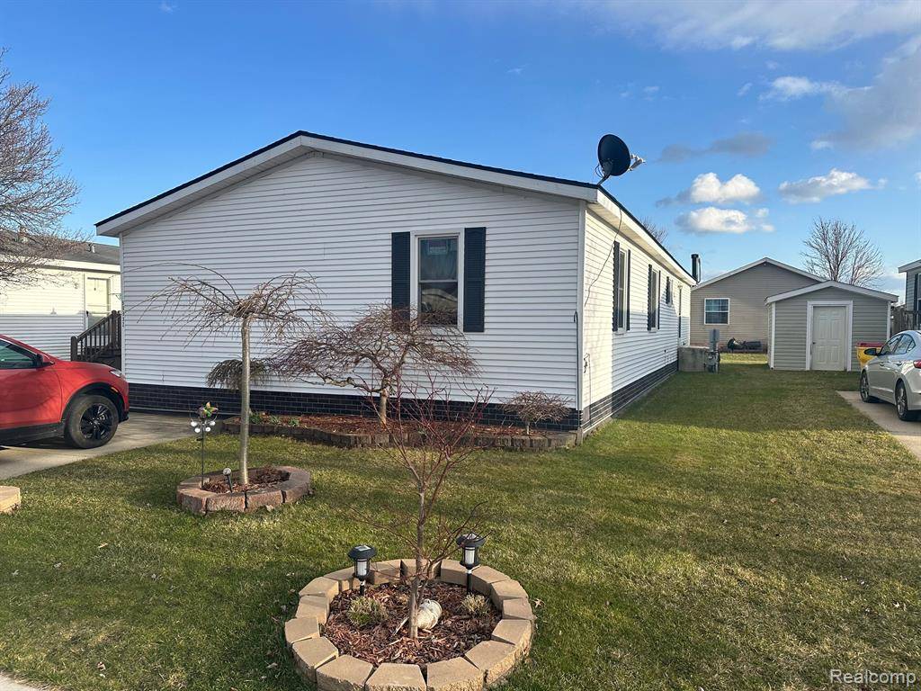 Lenox Twp, MI 48048,33332 Fern Court