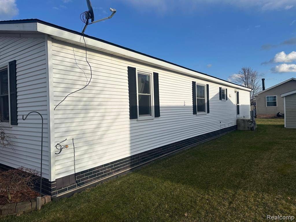 Lenox Twp, MI 48048,33332 Fern Court