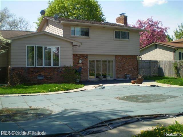 Farmington Hills, MI 48334,32518 NESTLEWOOD Street