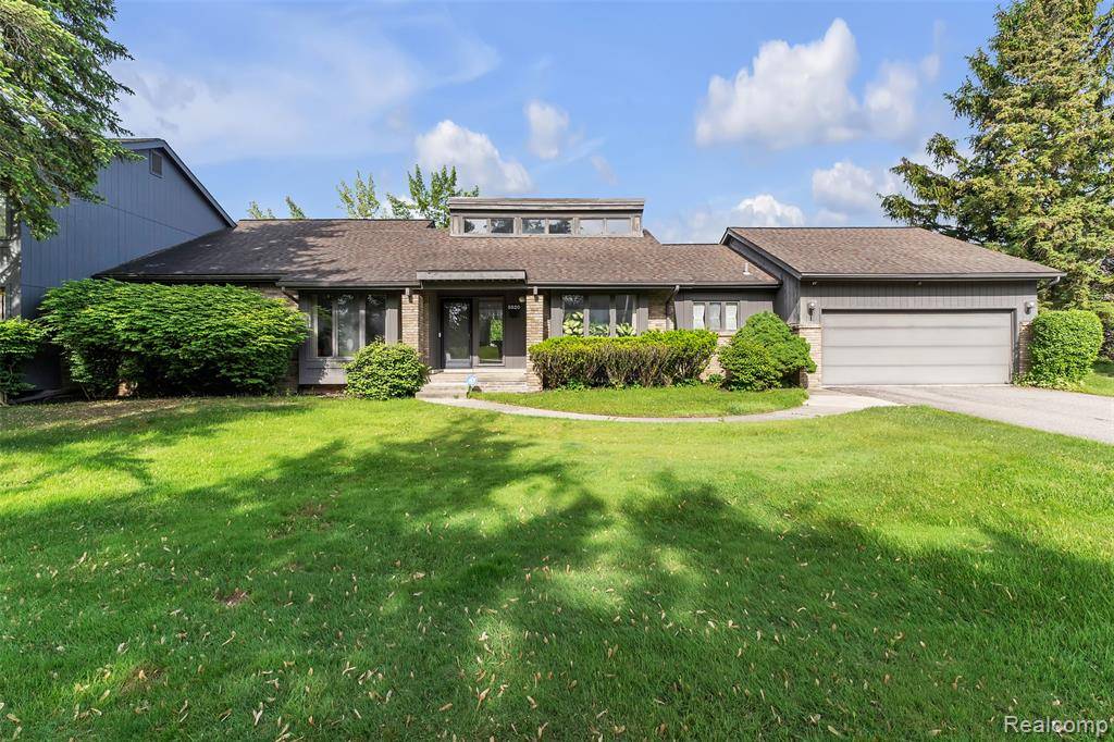 West Bloomfield Twp, MI 48322,5520 RIDGEWOOD