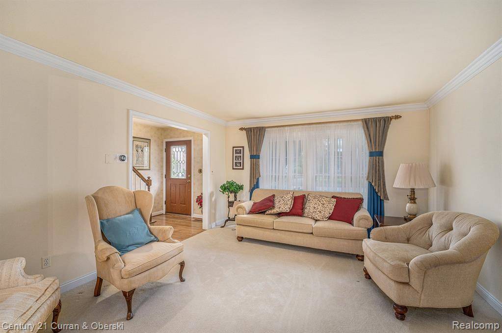 Farmington, MI 48335,35166 DRAKE HEIGHTS Drive