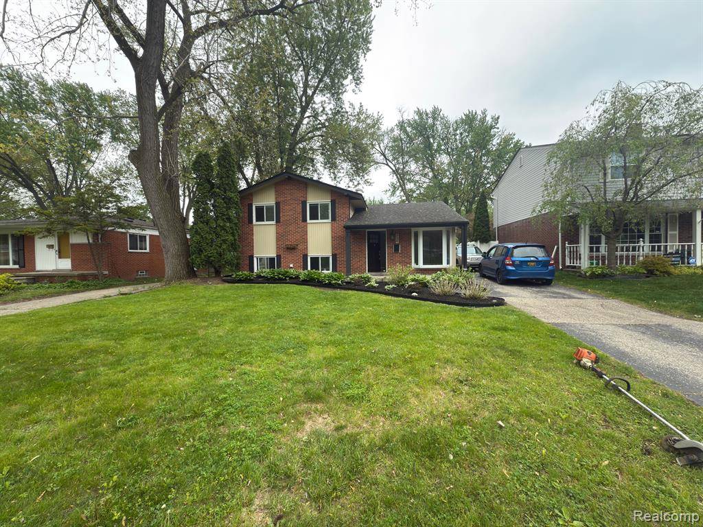 Royal Oak, MI 48073,726 WOODLAWN Avenue