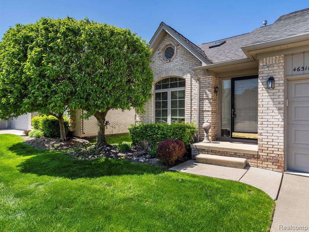 Macomb Twp, MI 48044,46311 BENTLEY Circle W 51