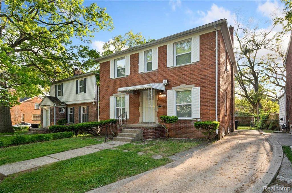 Detroit, MI 48221,18611 PINEHURST Street