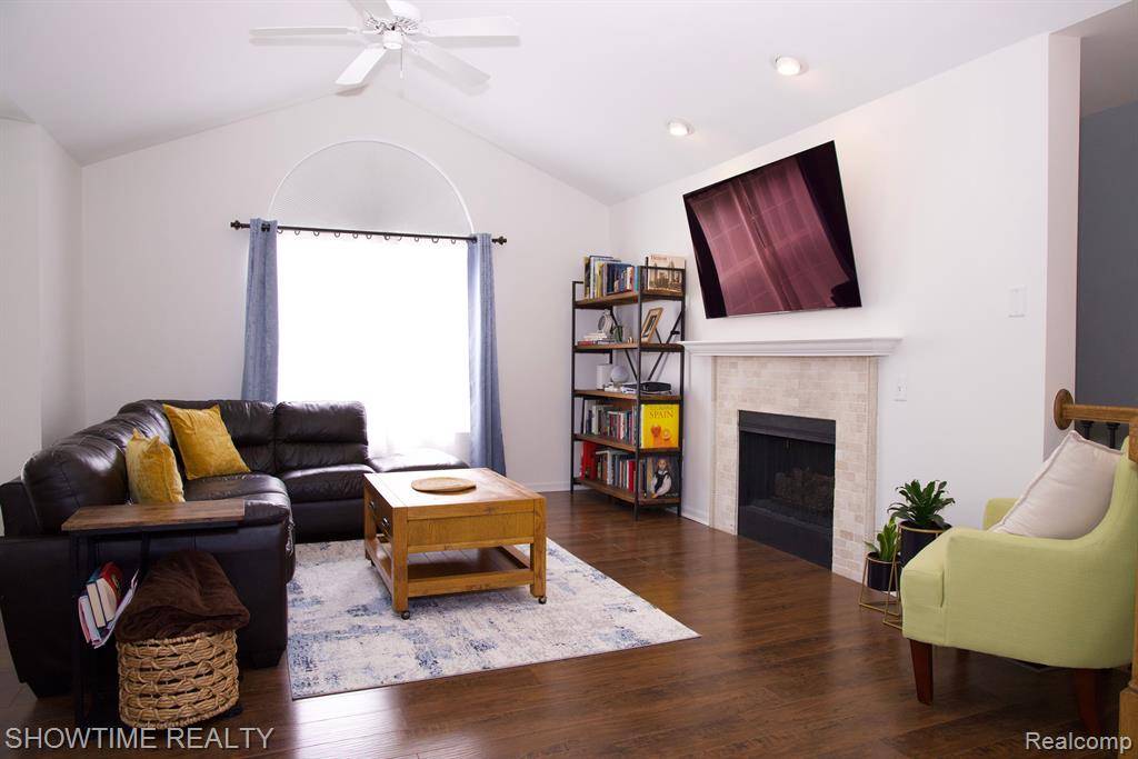 Macomb Twp, MI 48044,46265 CAVALIER Drive