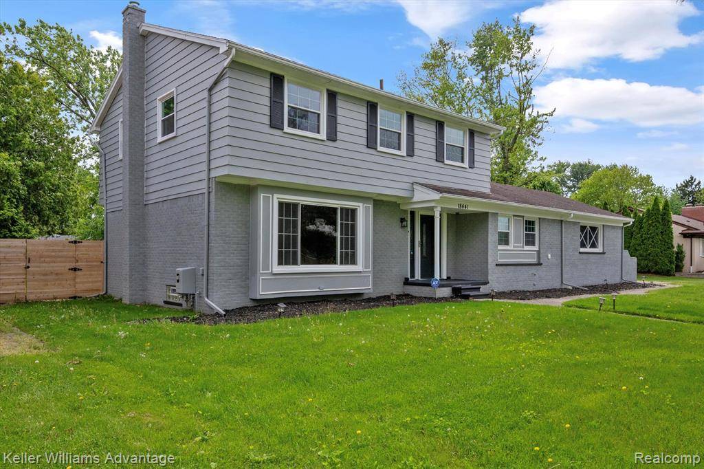 Lathrup Village, MI 48076,18441 ROSELAND Boulevard