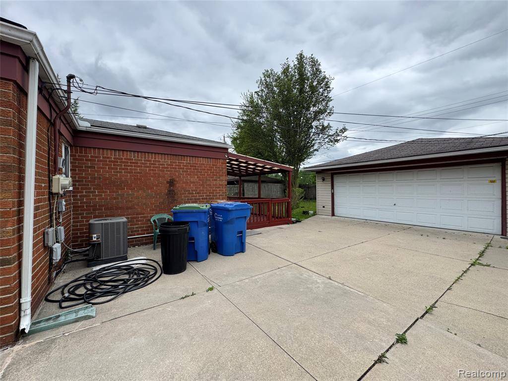 Warren, MI 48091,25541 VIRGINIA Drive