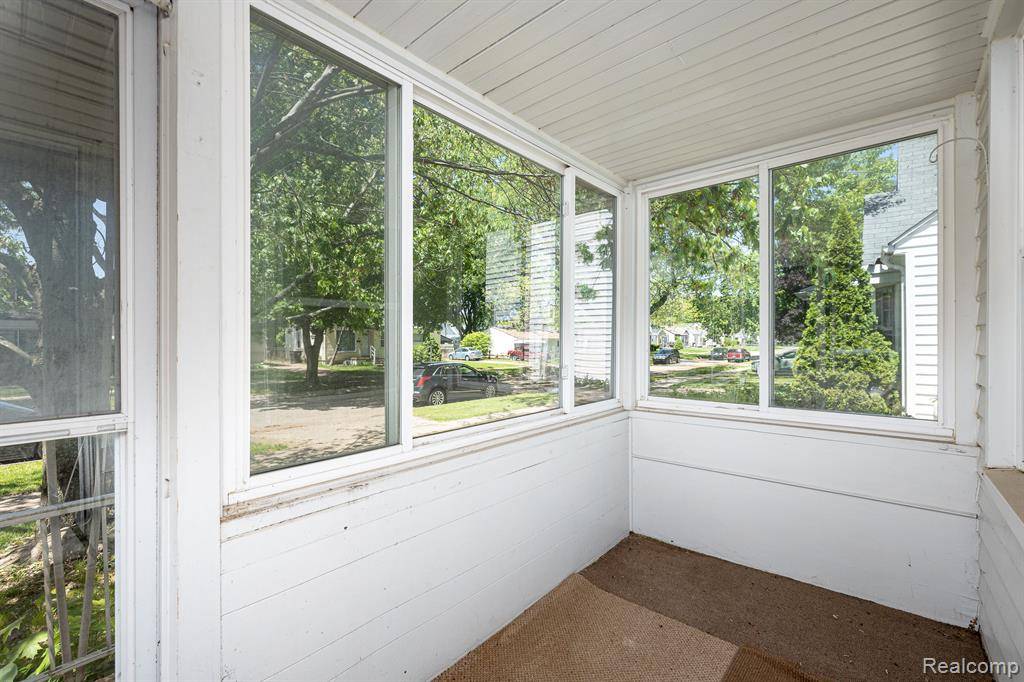 Redford Twp, MI 48239,9576 COLUMBIA Street