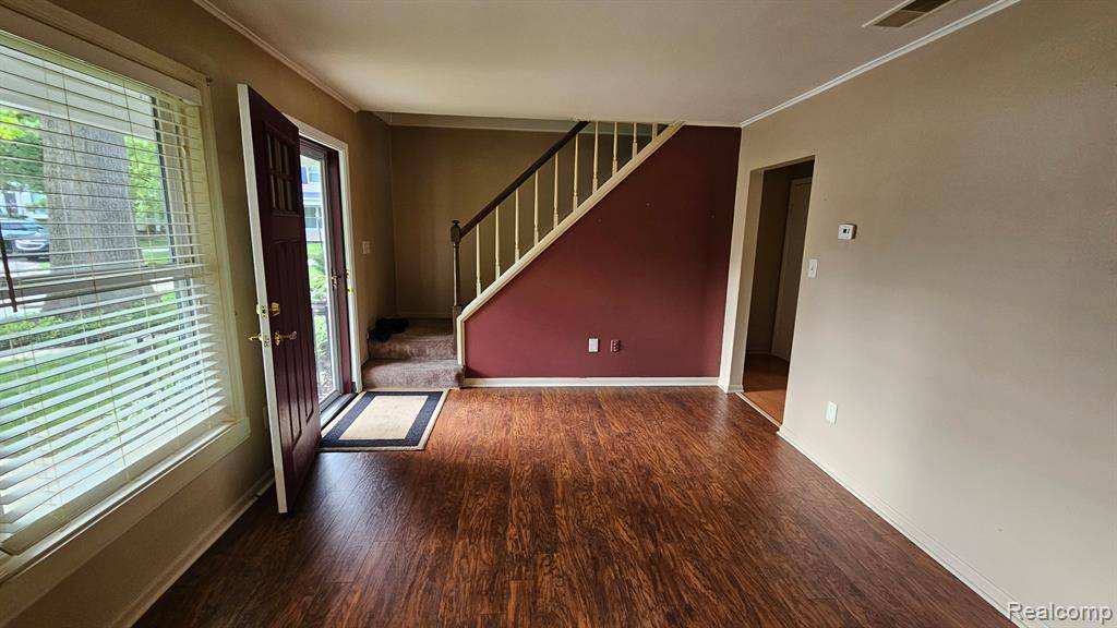 Rochester Hills, MI 48307,938 Little Hill Ct