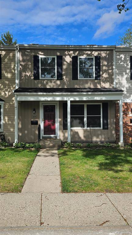Rochester Hills, MI 48307,938 Little Hill Ct