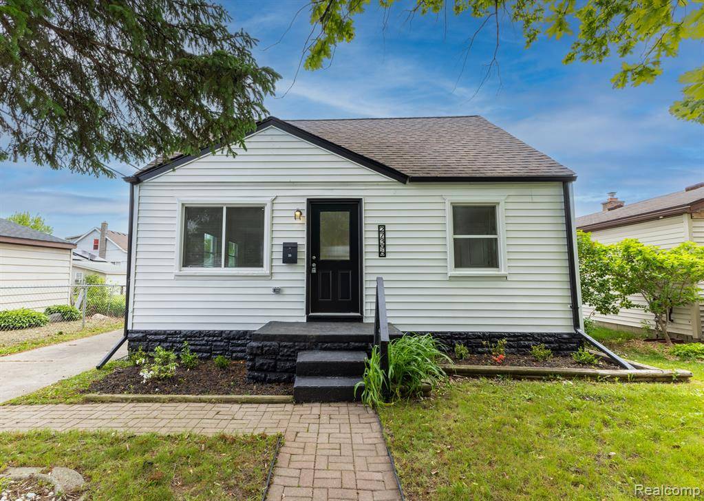 Roseville, MI 48066,27396 BEECHURST Street
