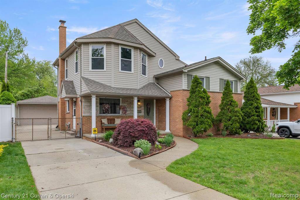 Dearborn, MI 48124,23318 CARLYSLE Street