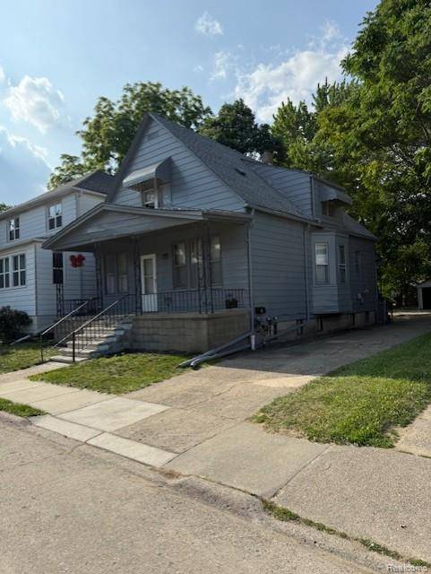 Eastpointe, MI 48021,15251 MAPLEWOOD Avenue