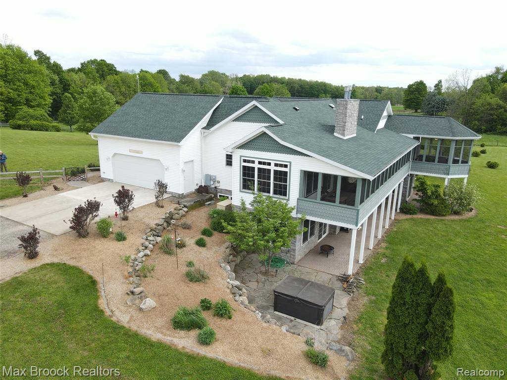 Newberg Twp, MI 49095,58282 SAVAGE Road