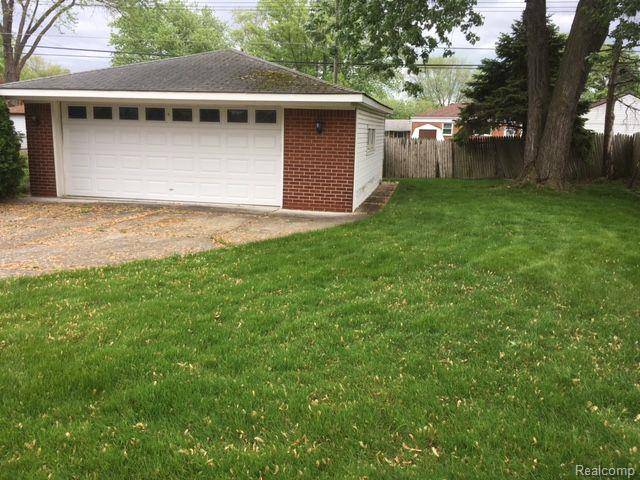 Warren, MI 48089,24522 COTTAGE Lane