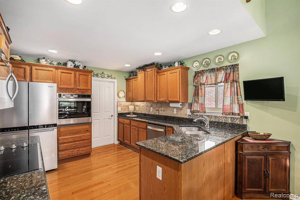 Shelby Twp, MI 48317,50062 LEXINGTON Avenue E