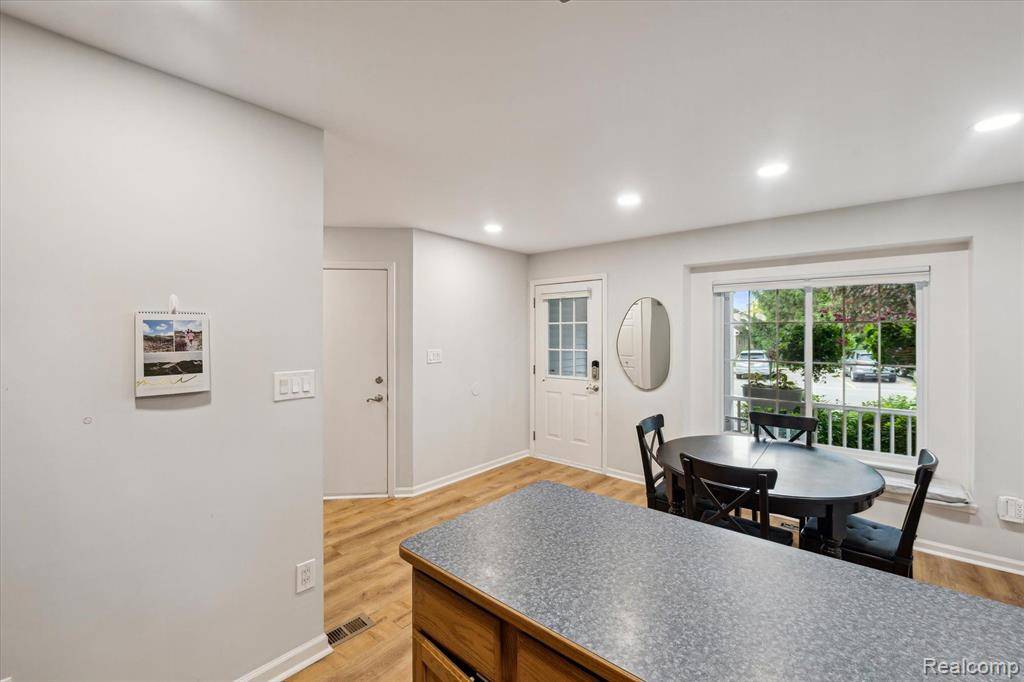 Brighton, MI 48116,326 REDMAPLE Lane