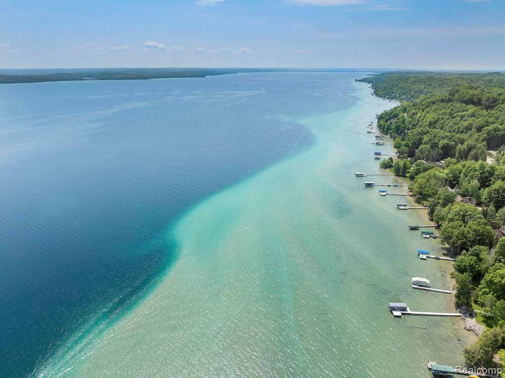 Milton Twp, MI 49648,4037 N WEST TORCH LAKE Drive