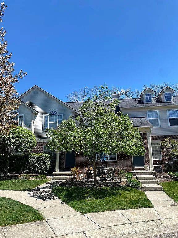 Commerce Twp, MI 48390,18203 ADRI Circle