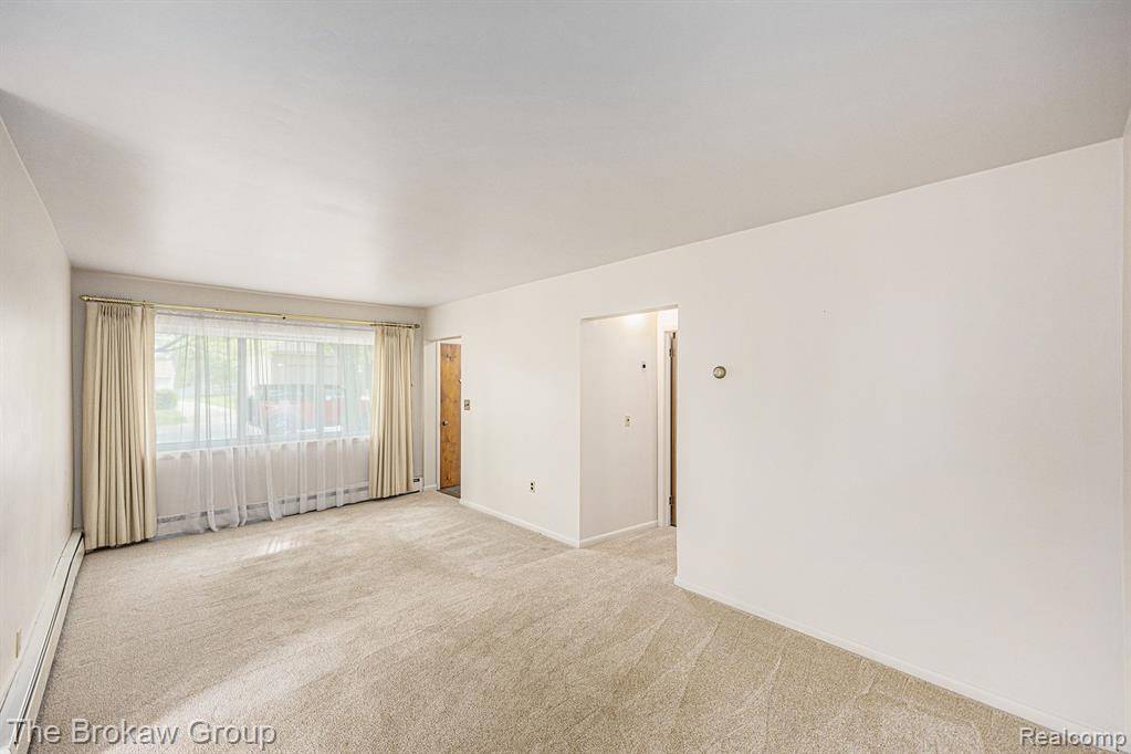 Rochester Hills, MI 48307,2724 HARRISON Avenue