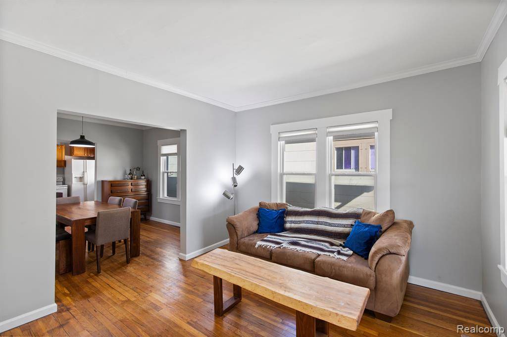 Mt. Clemens, MI 48043,90  S Rose Street