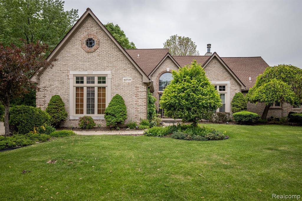 Sterling Heights, MI 48314,42739 POND VIEW Drive