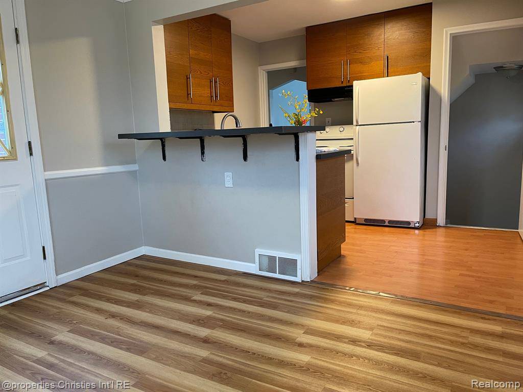 Lincoln Park, MI 48146,724 Winchester Avenue