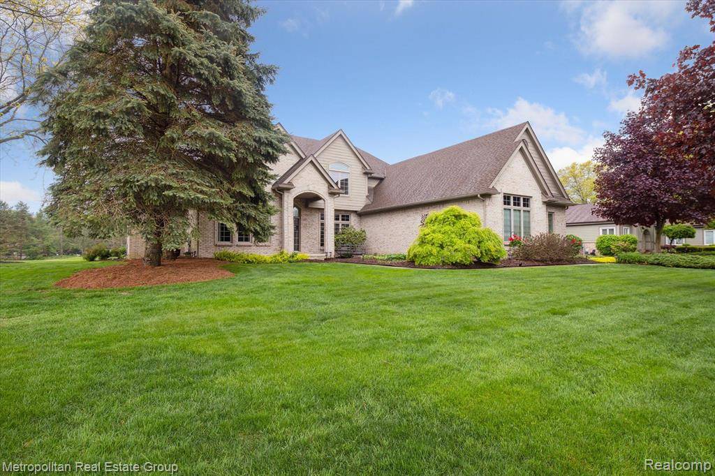 Highland Twp, MI 48357,921 GLENEAGLES