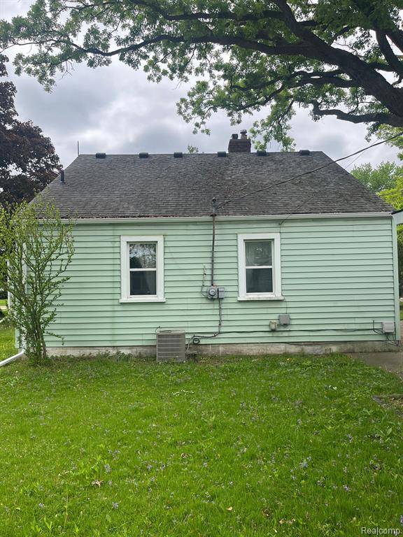 St. Clair Shores, MI 48080,20711 GAUKLER Street