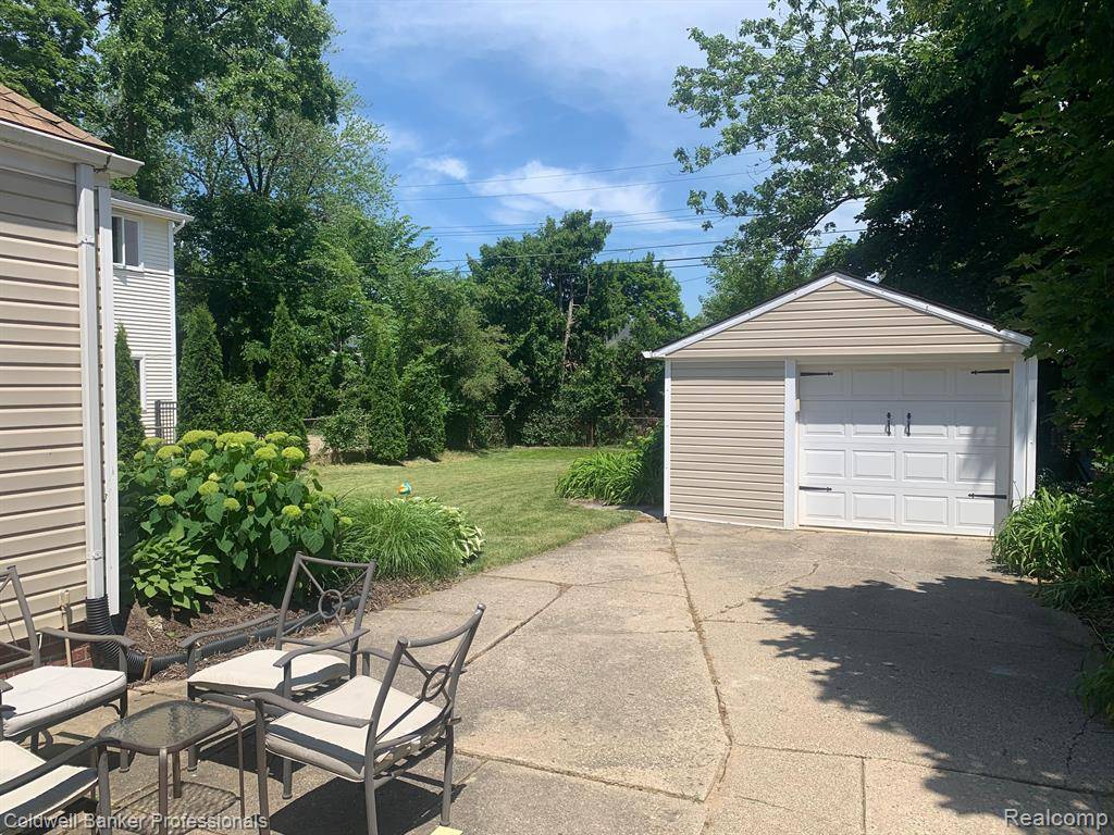 Birmingham, MI 48009,2645 Buckingham Avenue