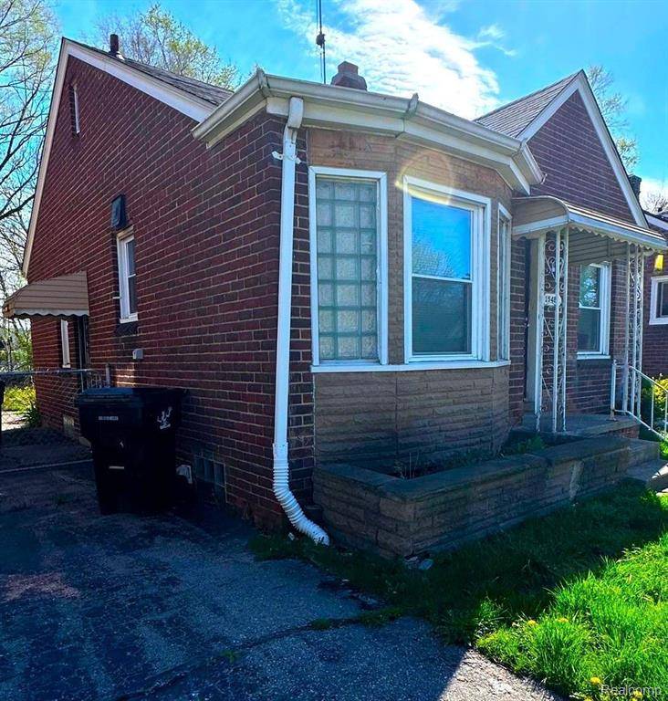 Detroit, MI 48205,15480 SARATOGA Street