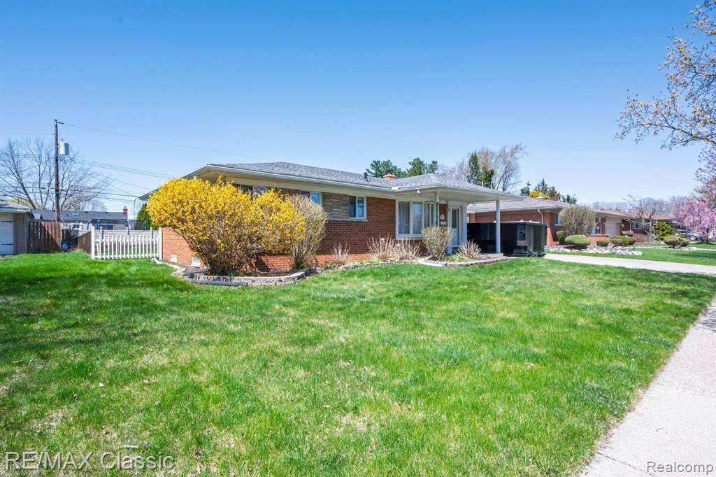 Westland, MI 48185,7349 IROQUOIS Street