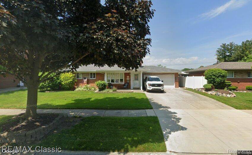 Westland, MI 48185,7349 IROQUOIS Street