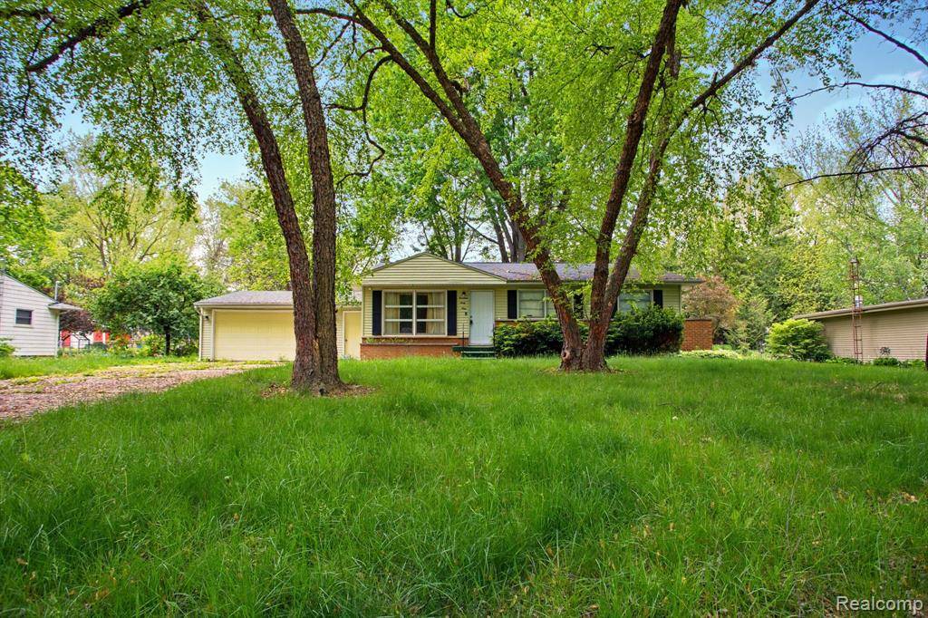 Flint Twp, MI 48532,1469 WESTWOOD Drive