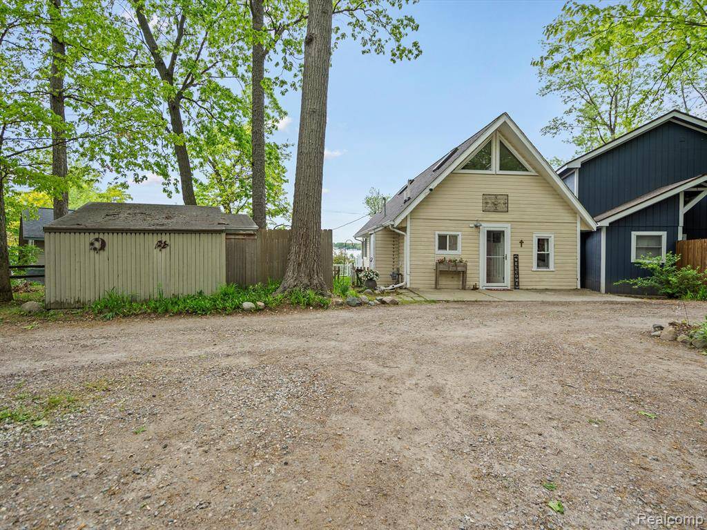 Genoa Twp, MI 48843,5332 WILDWOOD Drive
