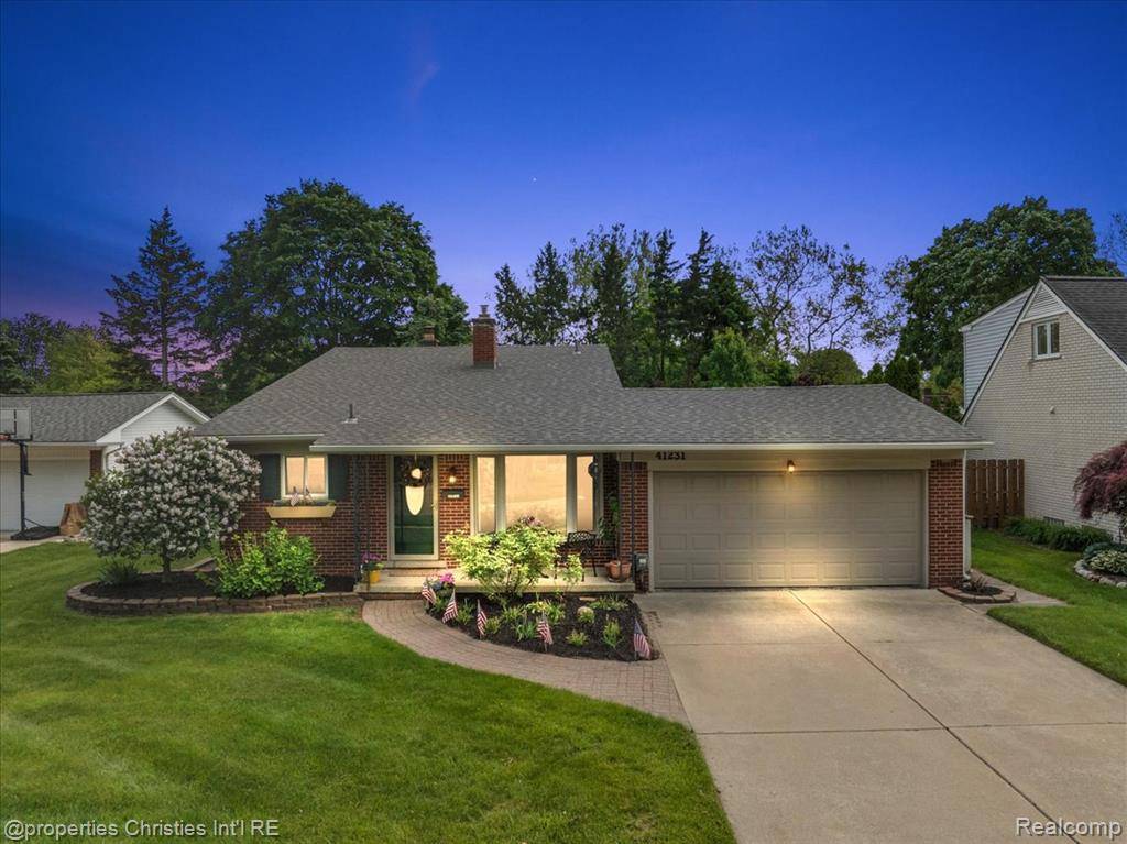 Plymouth Twp, MI 48170,41231 GREENBRIAR Lane