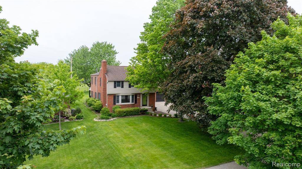 Trenton, MI 48183,2366 GRANGE Road