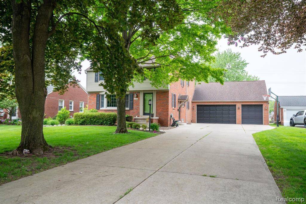 Trenton, MI 48183,2366 GRANGE Road