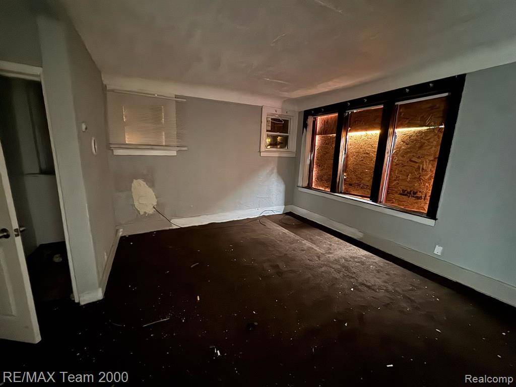 Detroit, MI 48203,16853 LOG CABIN Street