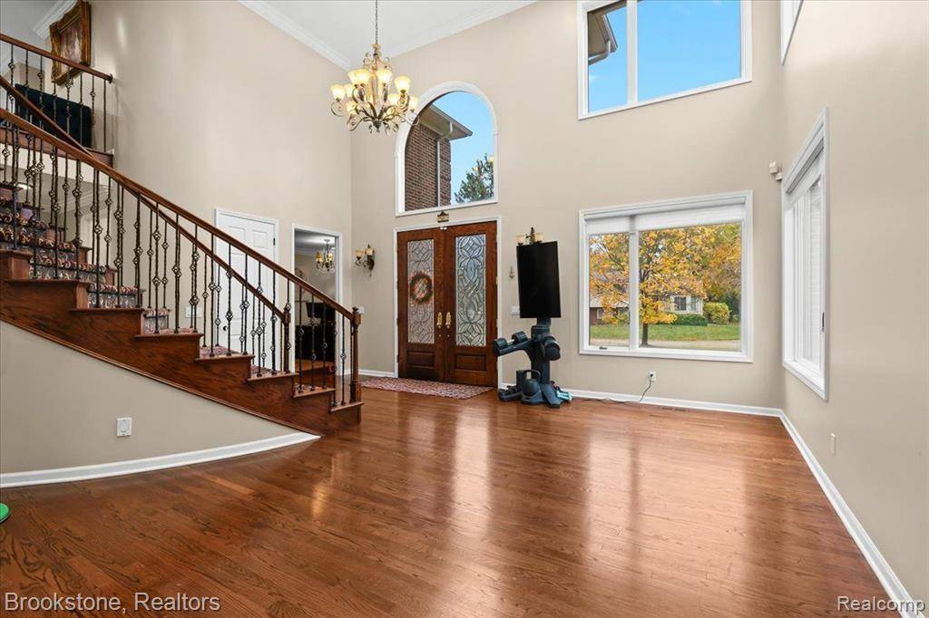 West Bloomfield Twp, MI 48324,2115 ALDWIN Drive