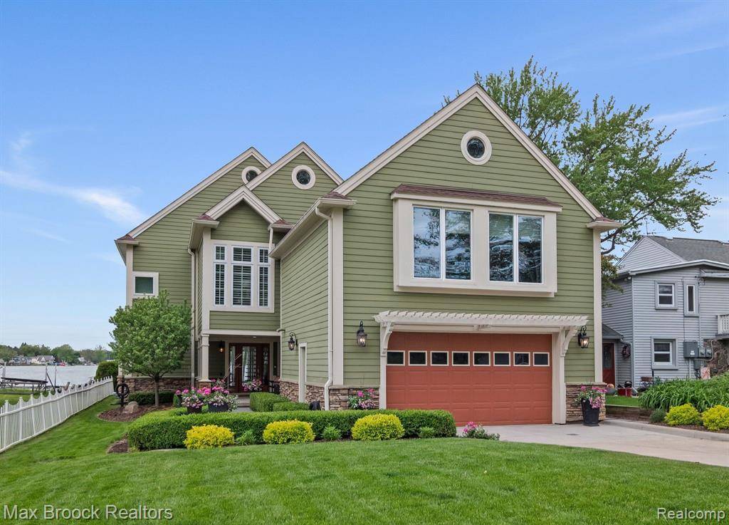 Green Oak Twp, MI 48178,9522 Silverside