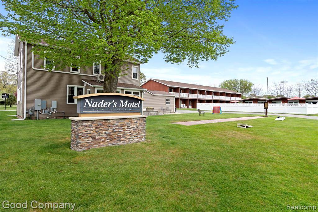 Ludington, MI 49431,612 N LAKESHORE Drive