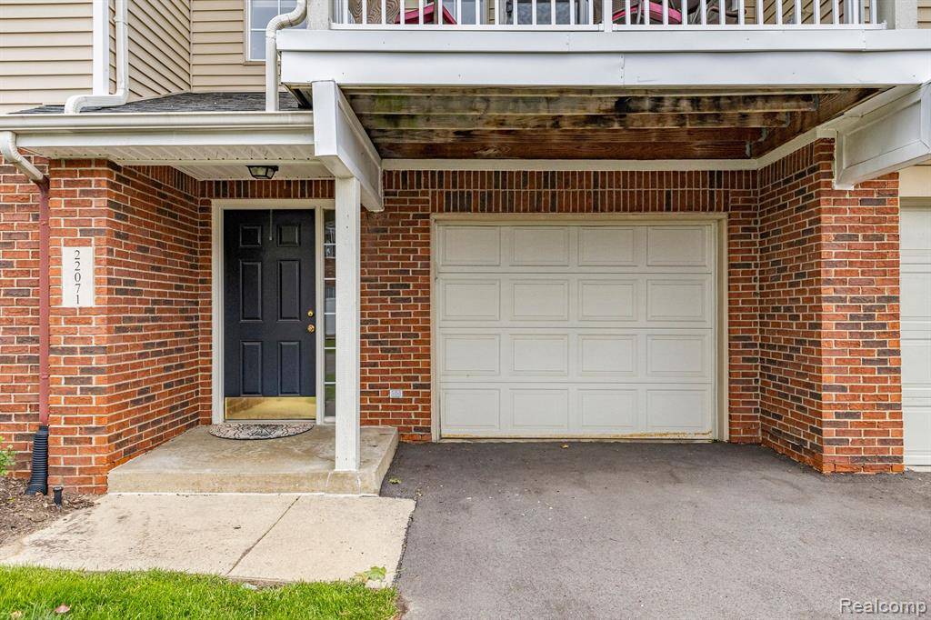 Woodhaven, MI 48183,22071 FAIRLANE Boulevard L