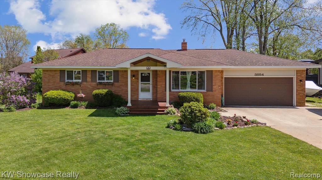 Highland Twp, MI 48357,3854 LOCH Drive