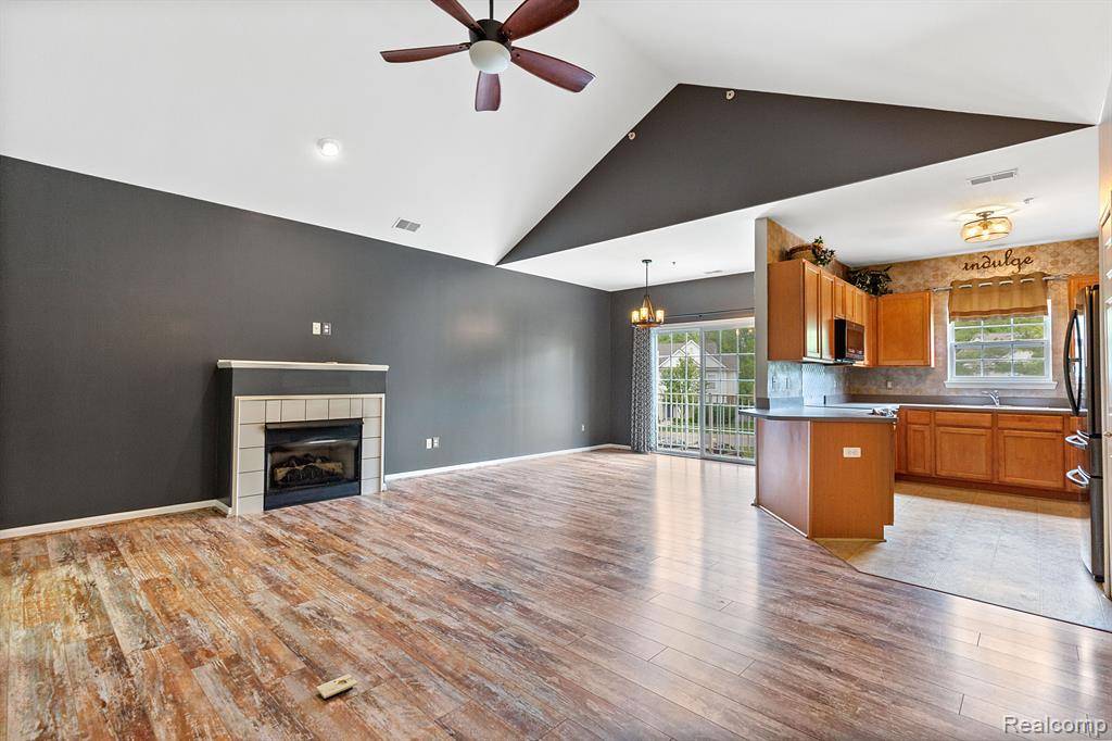 Harrison Twp, MI 48045,25985 MARITIME Circle S