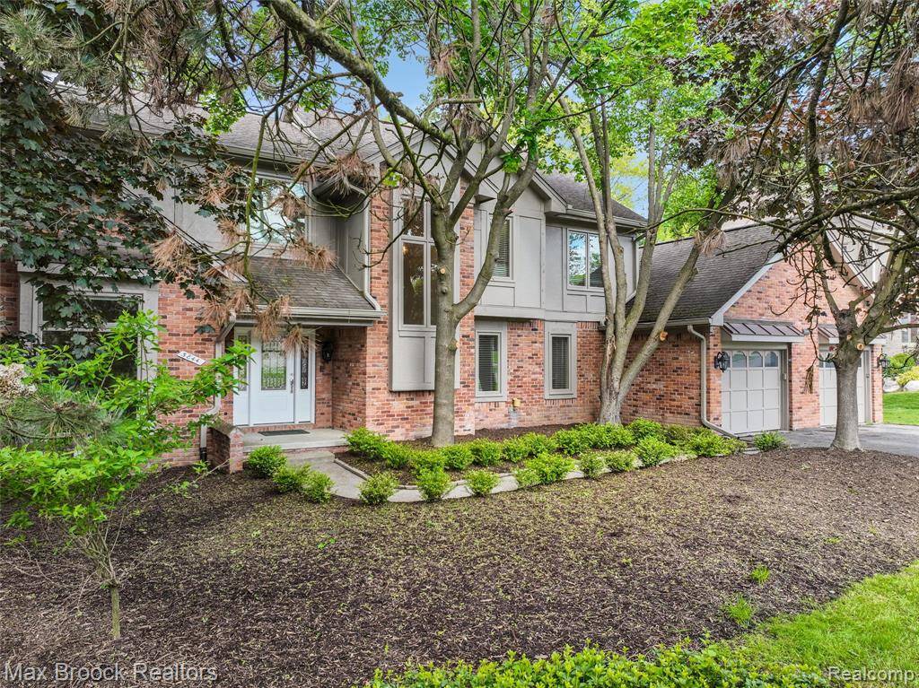 West Bloomfield Twp, MI 48322,5844 INDEPENDENCE Lane