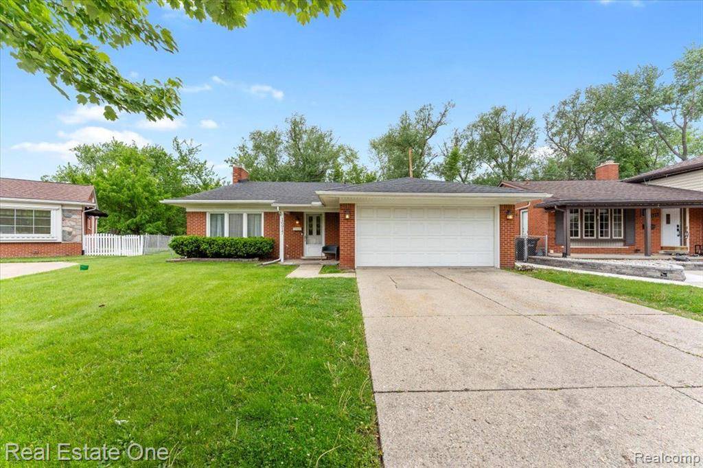 Allen Park, MI 48101,16917 CICOTTE Avenue