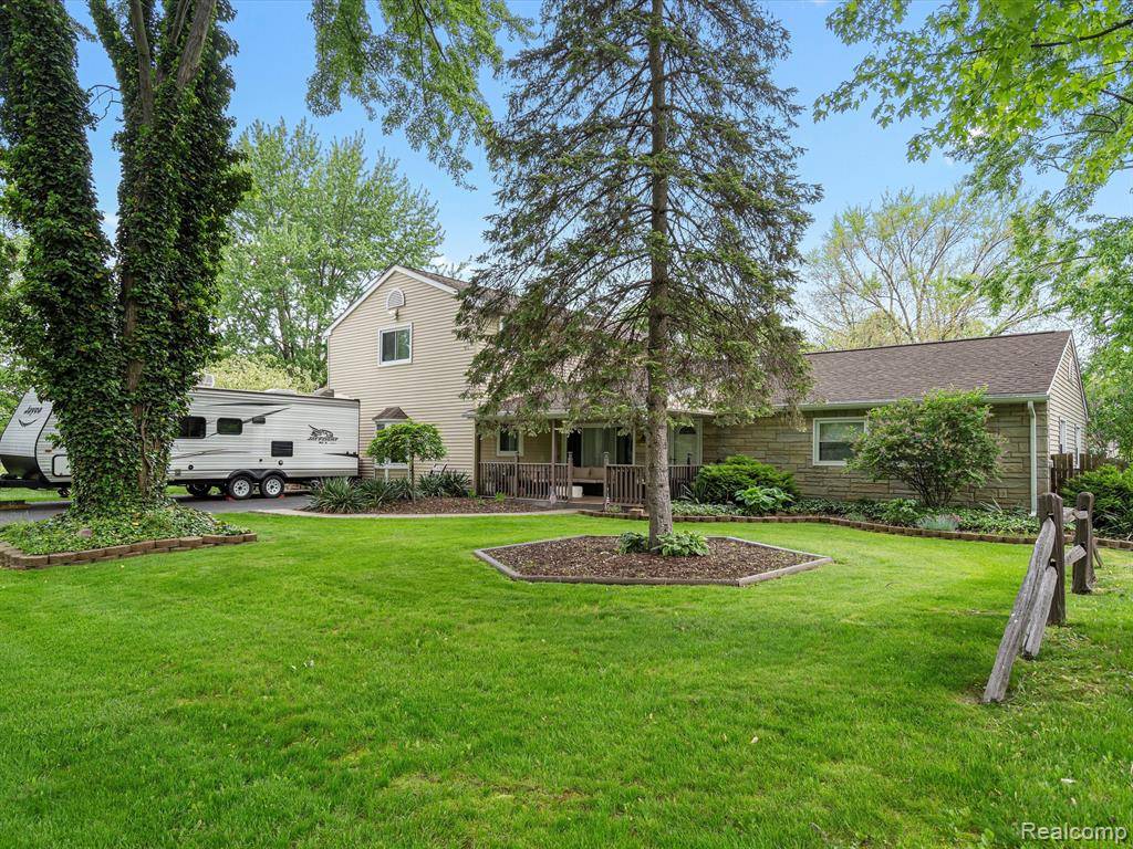 Clinton Twp, MI 48036,21425 Ulrich Street